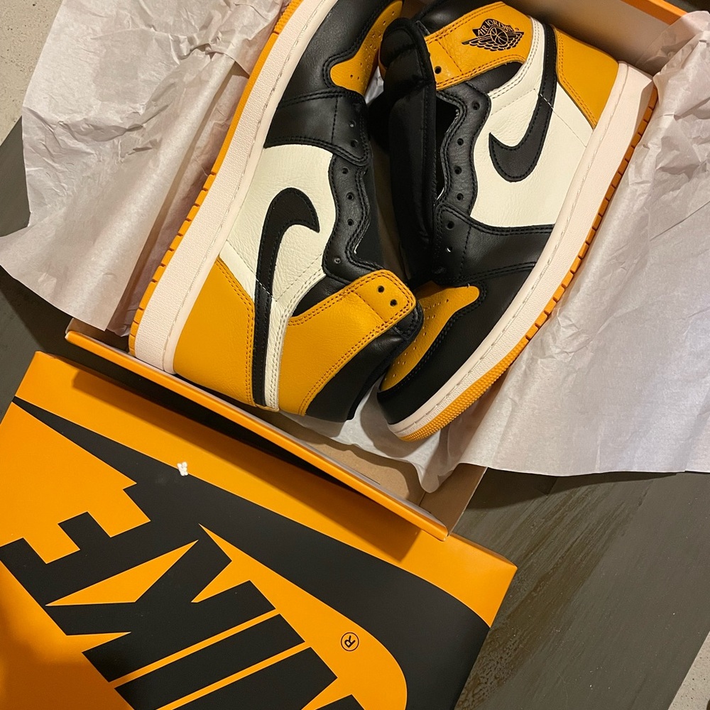 Air Jordan 1 retro high OG Taxi